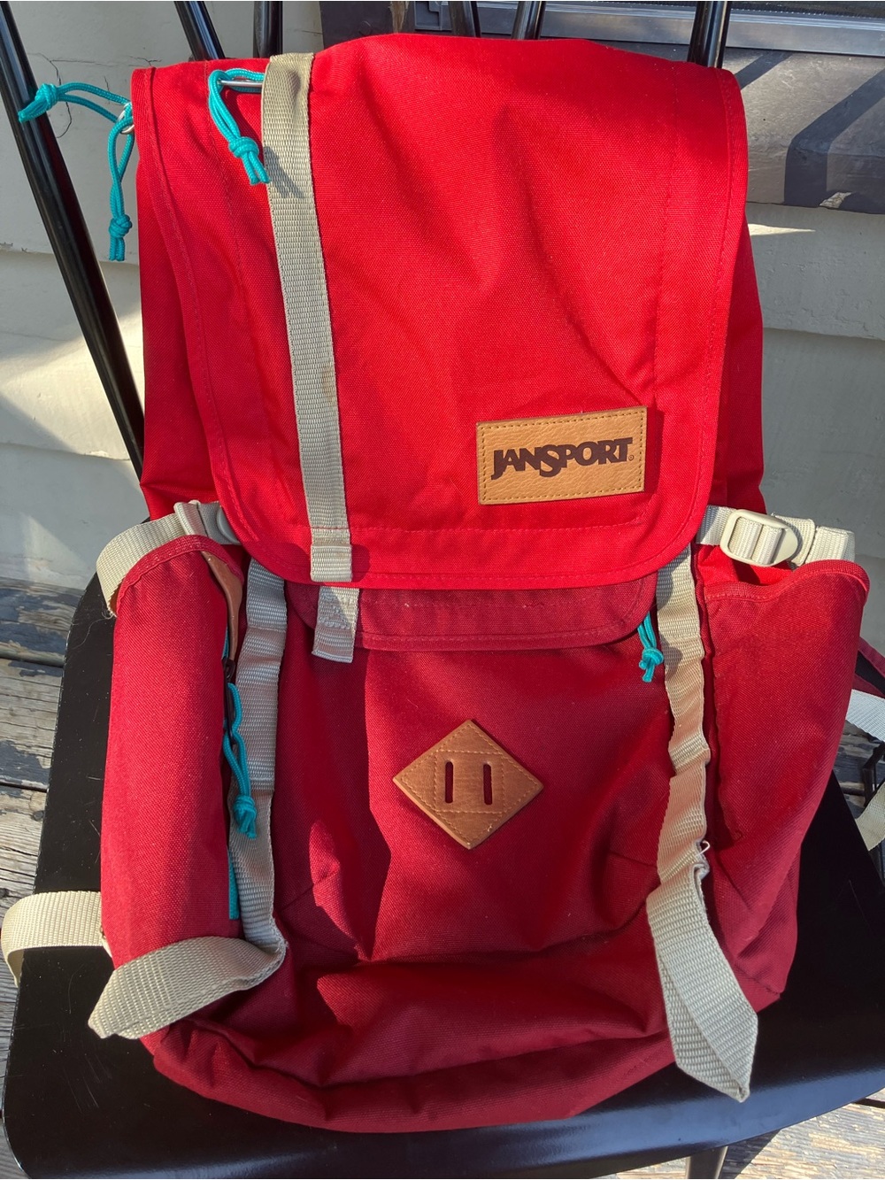 JanSport Red Hiking Backpack Zip Closure Padded Straps 8 Pockets Logo